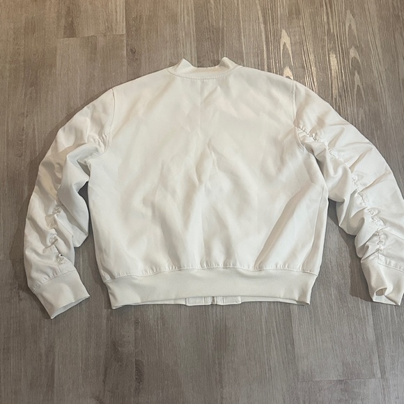 White House Black Market Cream Bomber Jacket - Picture 6 of 6